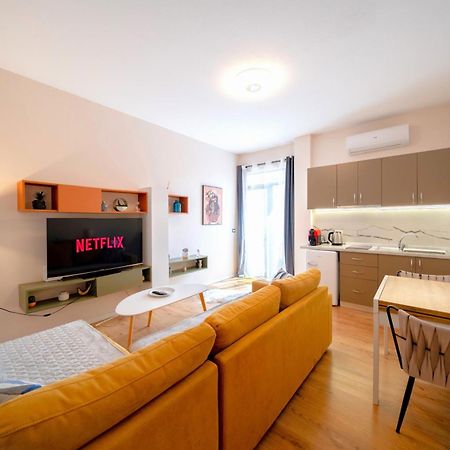 Colorful Comfy Condo Central Tirana Exterior foto