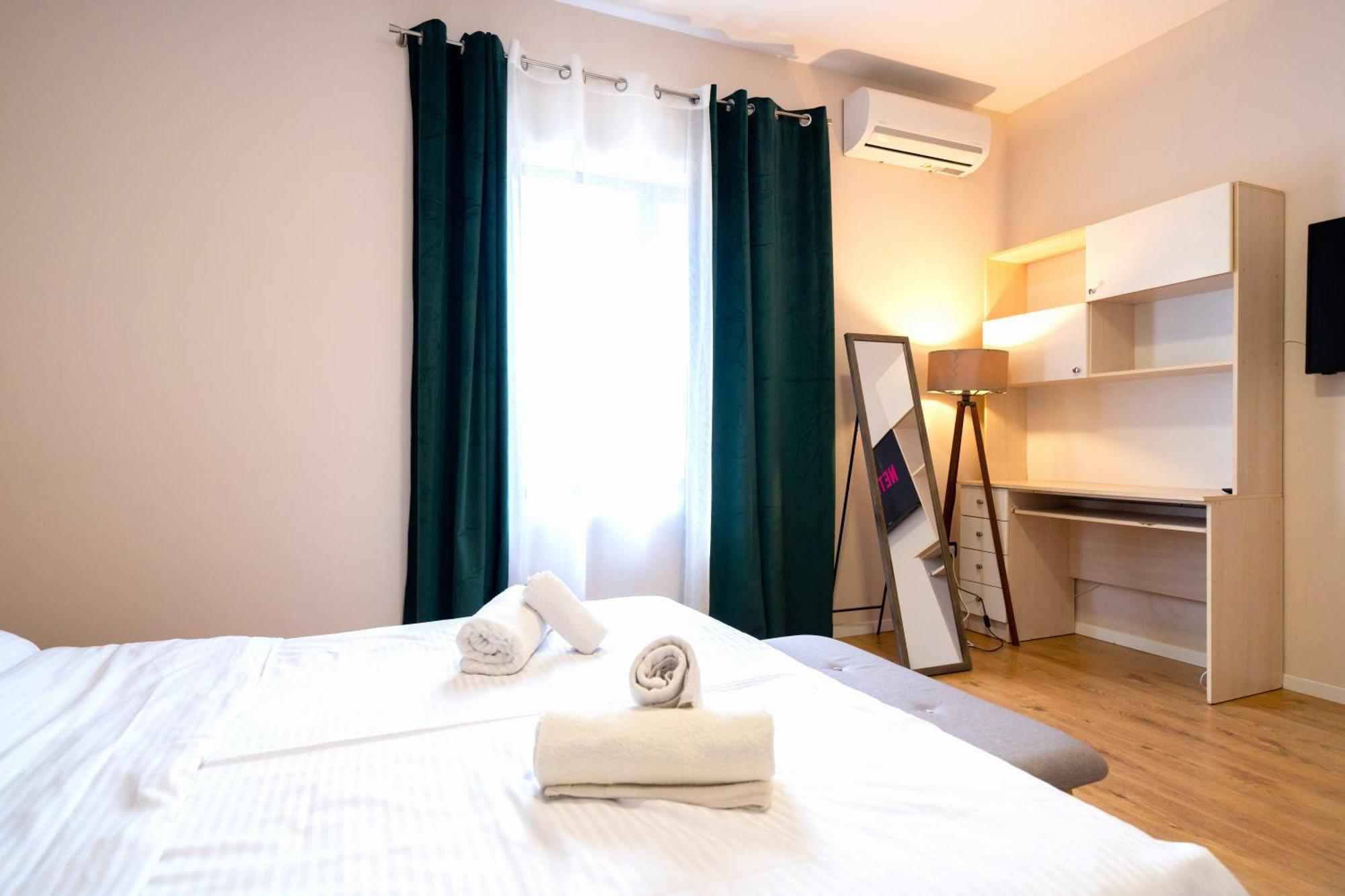 Colorful Comfy Condo Central Tirana Exterior foto